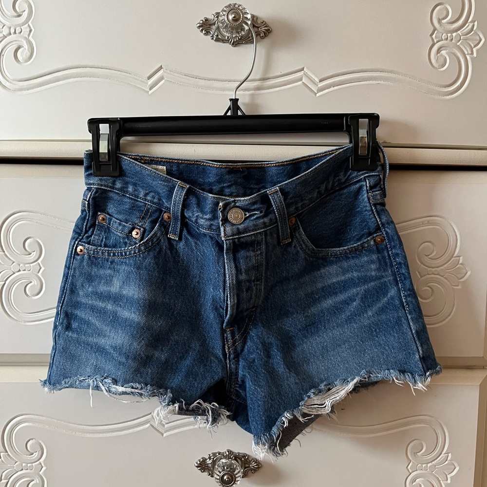 Levi 501 original dark wash high waisted shorts. Size 23.
